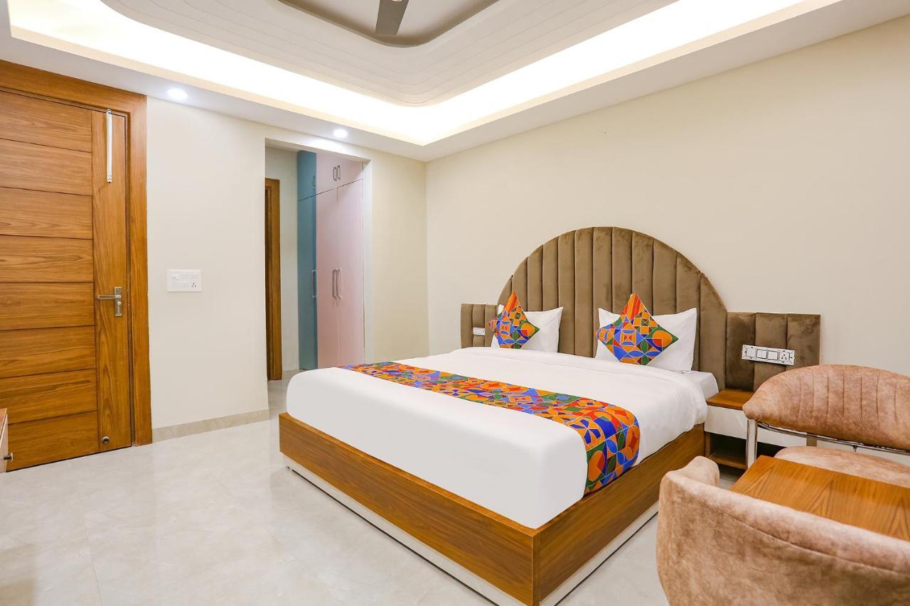 Fabhotel Raahi Retreat Γκουργκάον Εξωτερικό φωτογραφία