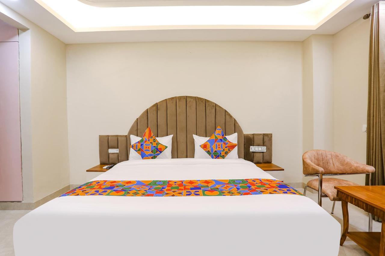 Fabhotel Raahi Retreat Γκουργκάον Εξωτερικό φωτογραφία